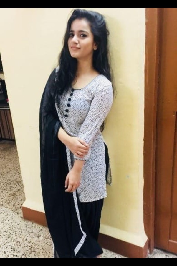 cheap call girls in Janpath Delhi